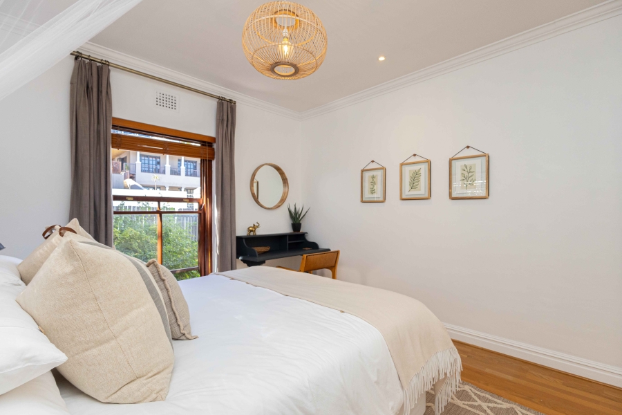 3 Bedroom Property for Sale in Sea Point Western Cape